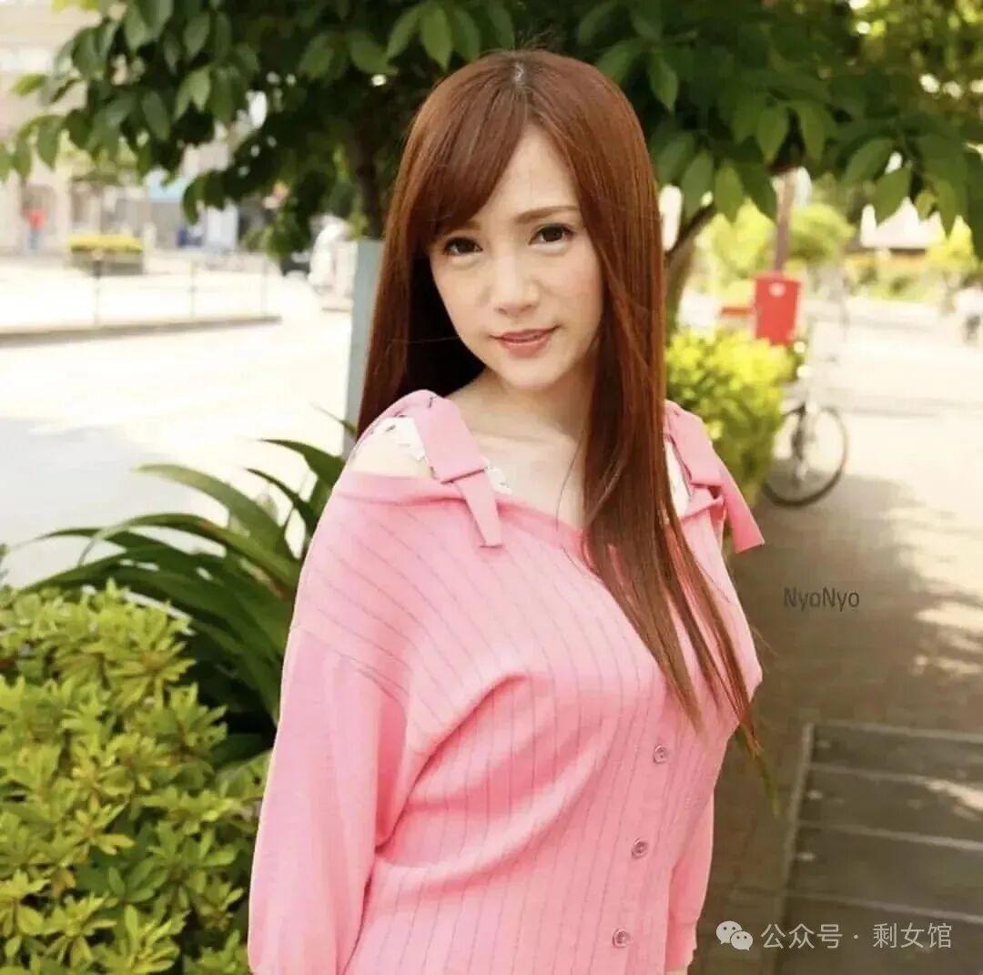 纸月亮